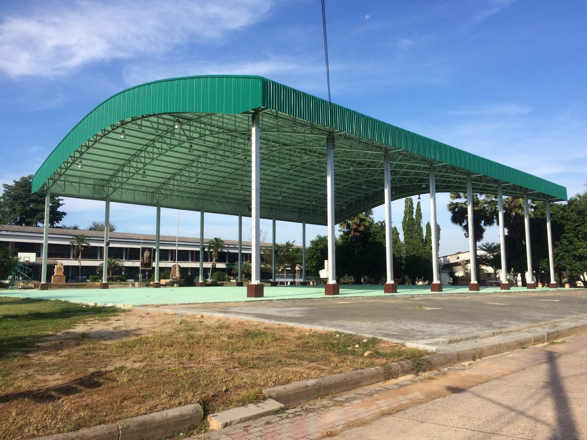 ณ โดมลูกท่านหญิงโรงเรียนพระแสงวิทยา